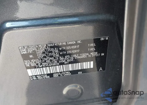 2018 Toyota Rav4 Xle z USA, uszkodzony, nr VIN 2T3WFREV0JW499039